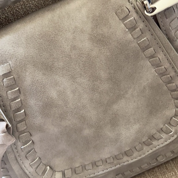 Light Gray Saddle Bag from Francesca’s. New w Tag - Picture 6 of 8